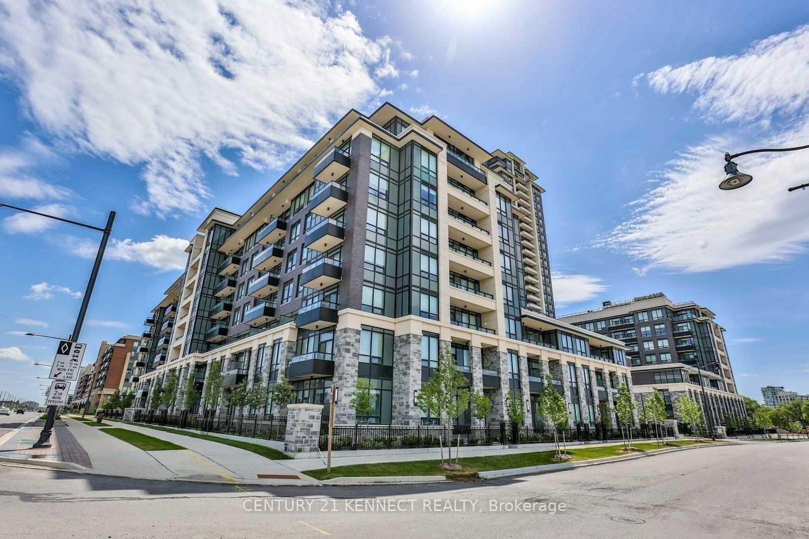 Condo for lease at 709-25 Water Walk Drive, Markham, Unionville, L6G 0G3 - MLS: N11977541