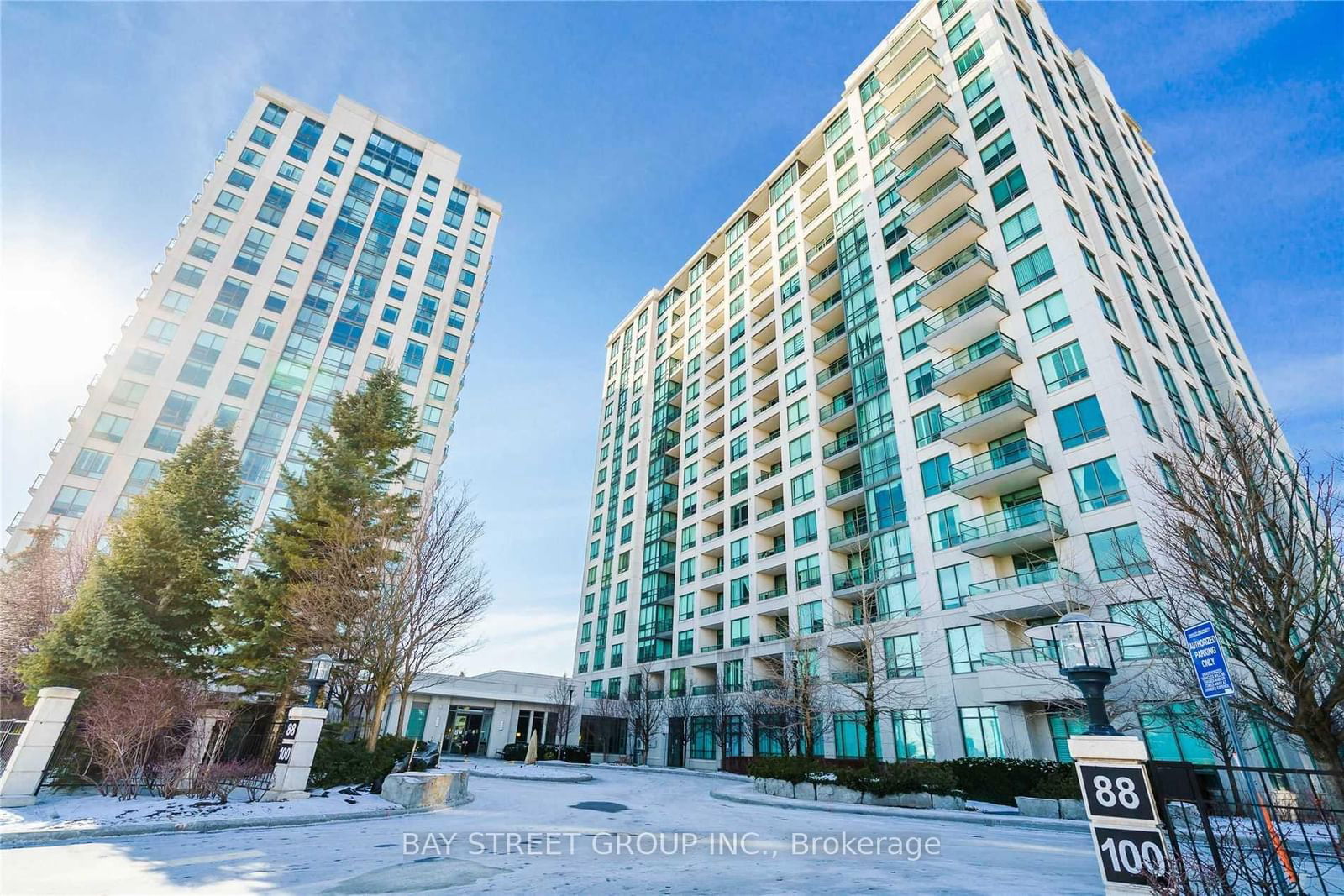 Condo for lease at 204-88 Promenade Circle, Vaughan, Brownridge, L4J 9A4 - MLS: N11977654