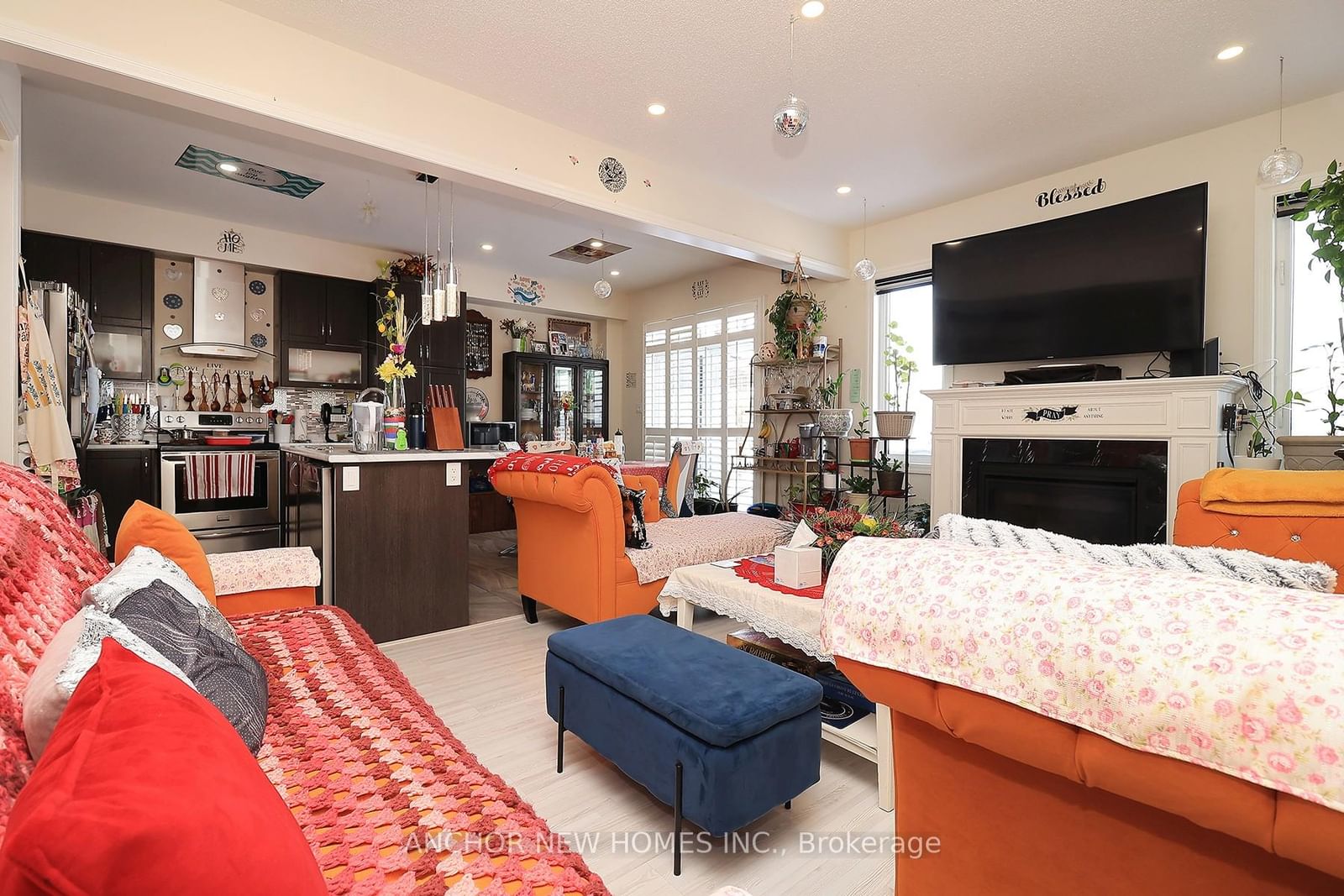 Listing Image 7
