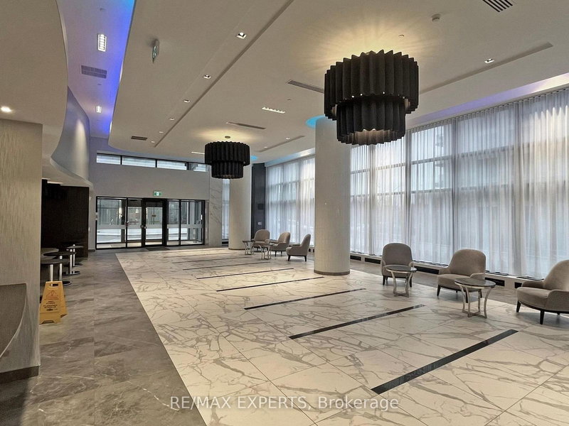 2507 - 105 Oneida Cres, Richmond Hill, L4B 0H6 | Image 2