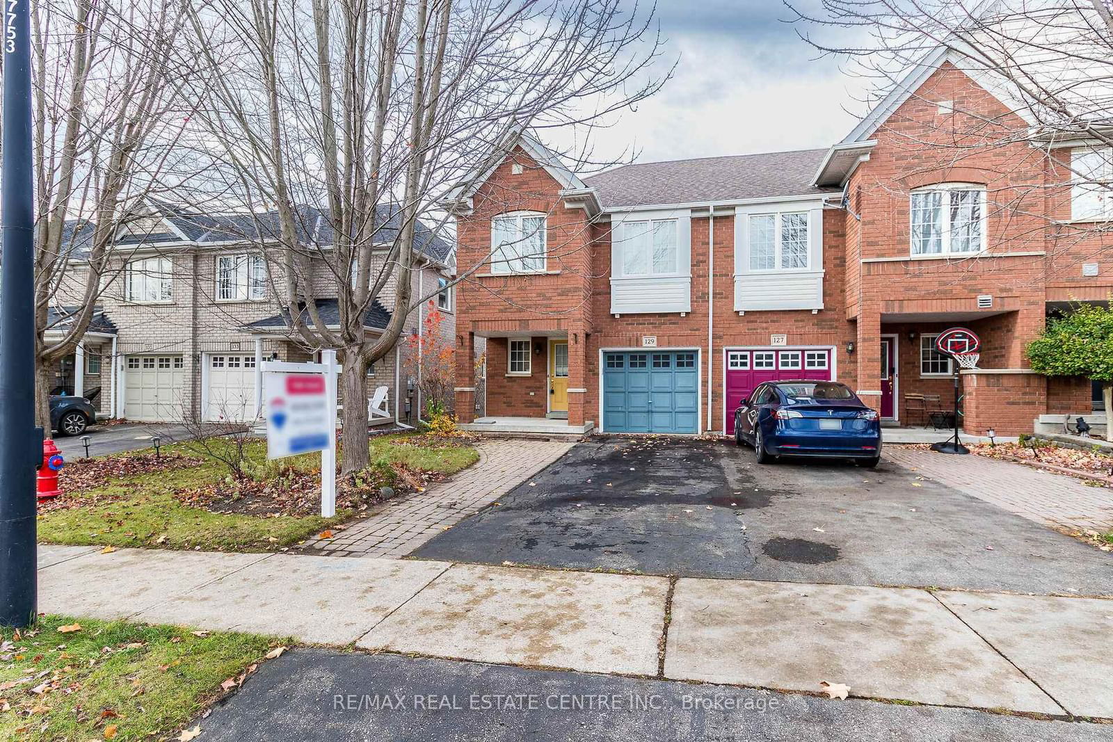 Townhouse for sale at 129 Hartford Crescent, Newmarket, Summerhill Estates, L3X 2Z4 - MLS: N11978527