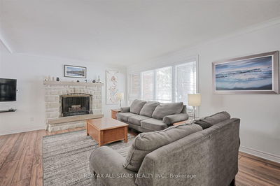 1725 Mount Albert Rd, East Gwillimbury - Sharon image-0-3