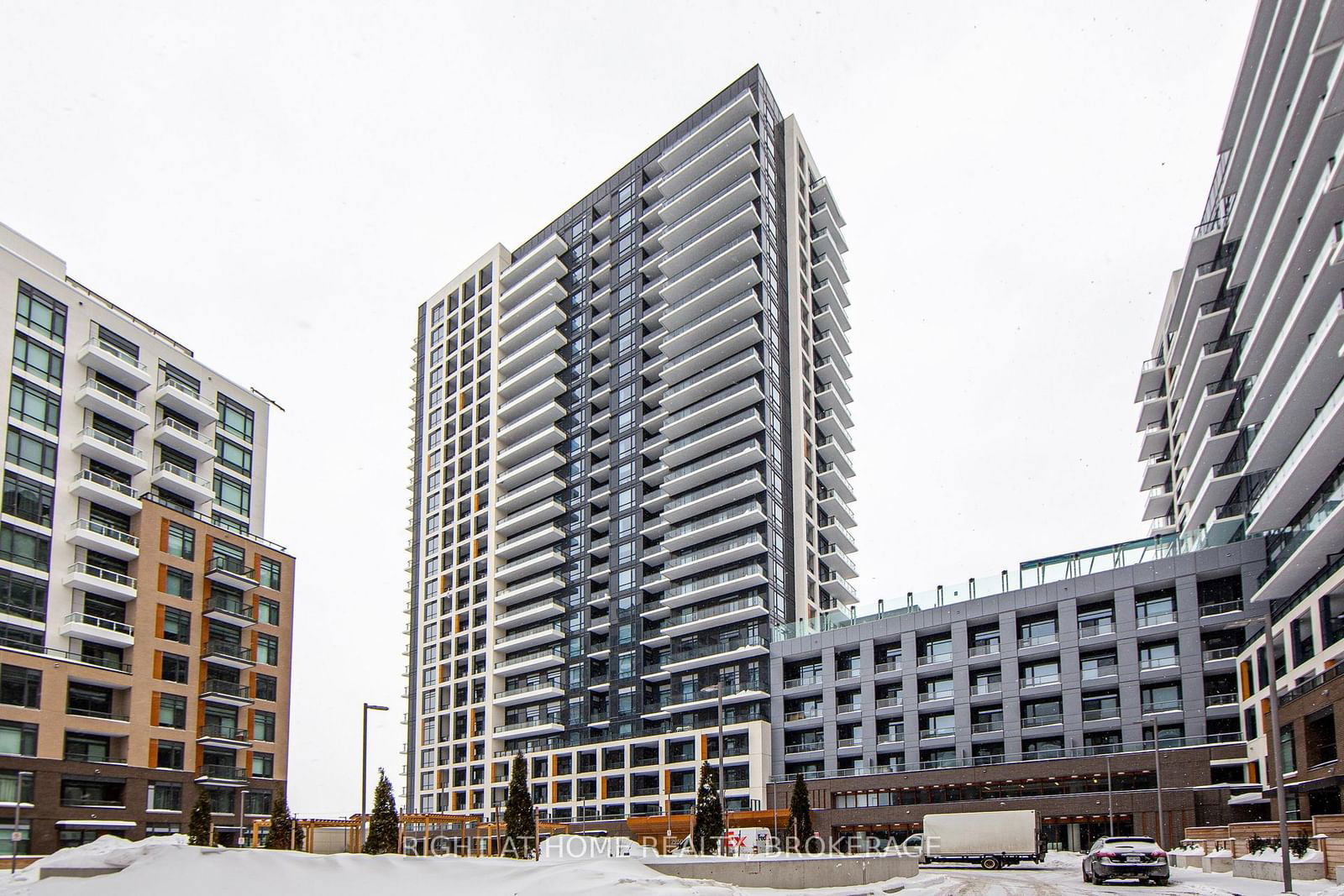 Condo for sale at 1303-7950 Bathurst Street, Vaughan, Beverley Glen, L4J 0L4 - MLS: N11979177