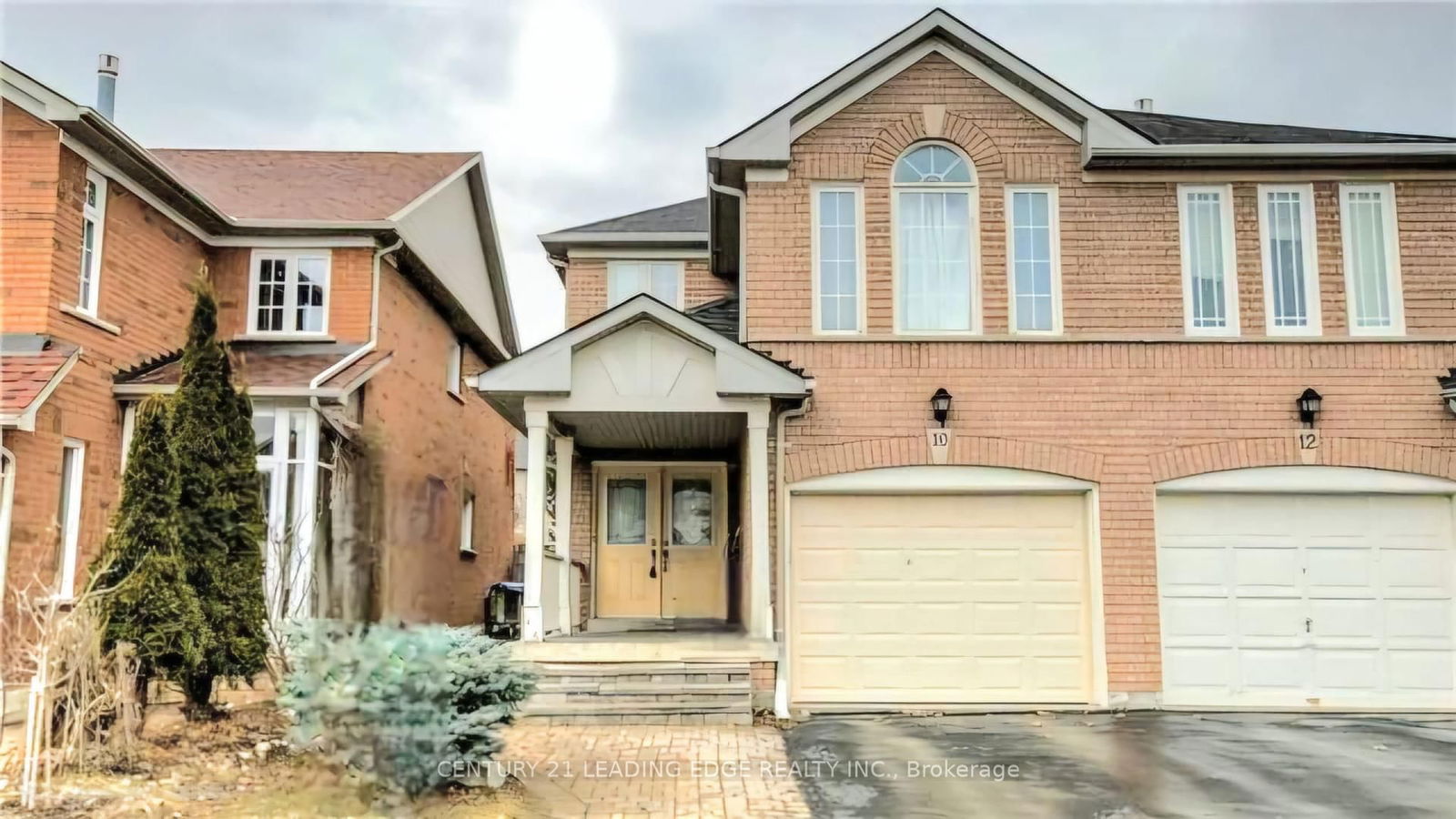 Semi-Detached House for sale at 10 Frobisher Street, Richmond Hill, Langstaff, L4B 4H7 - MLS: N11979270