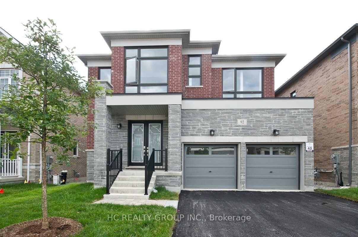 Detached House for lease at 92 Pine Hill Crescent, Aurora, Aurora Estates, L4G 3X9 - MLS: N11979309