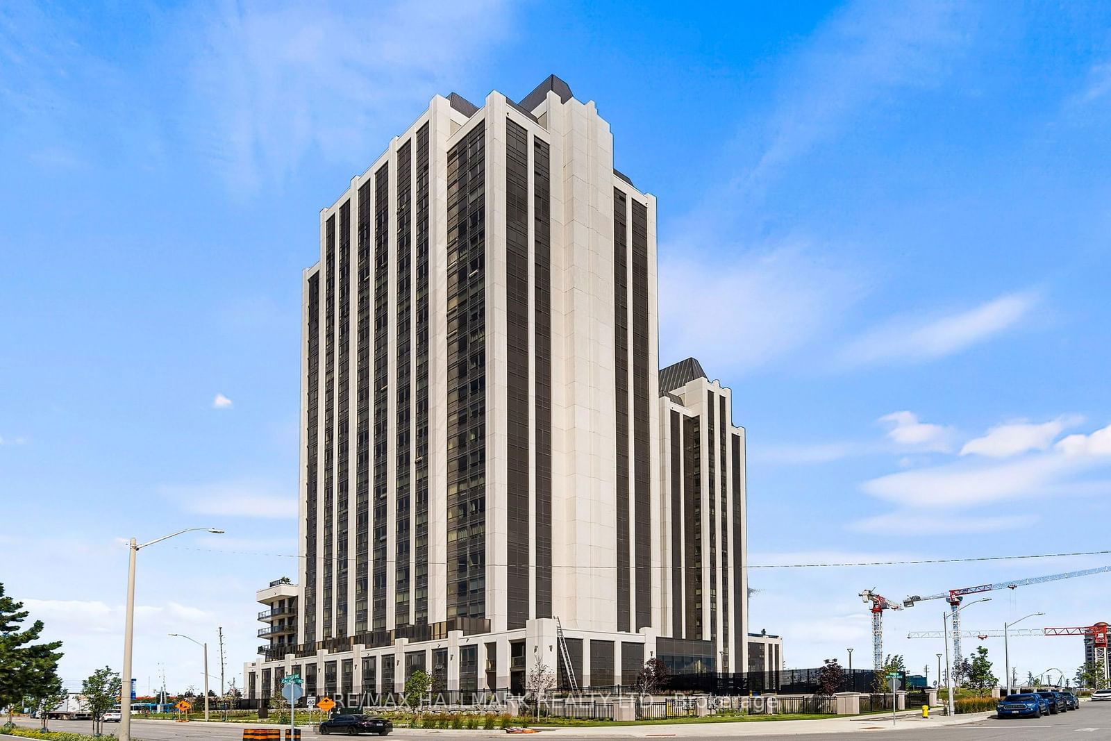 Condo sold at 902-9075 Jane Street, Vaughan, Concord, L4K 0L7 - MLS: N11979405