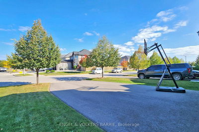 1847 Swan St, Innisfil - Alcona image-0-2