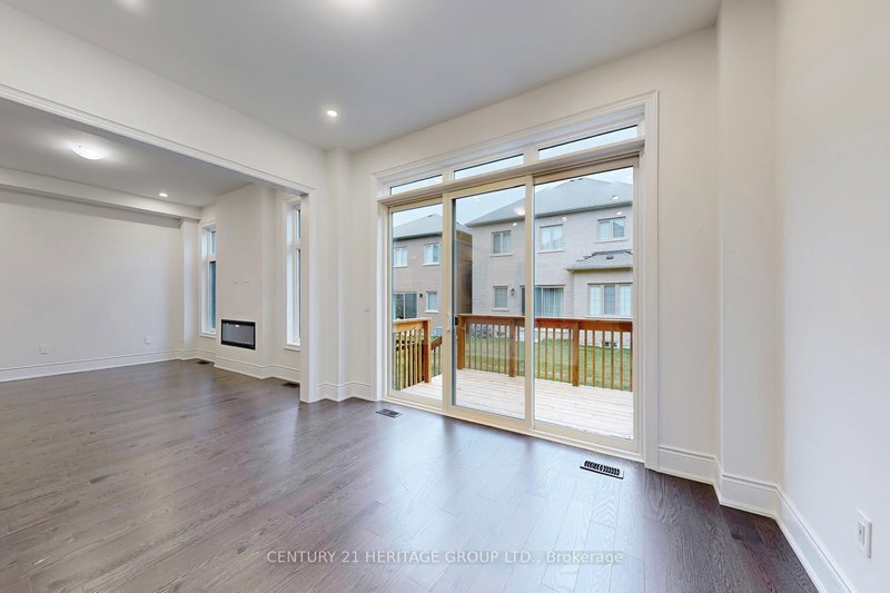 7 Sweet Gale Cres, Richmond Hill, L4E 1J7 | Image 2