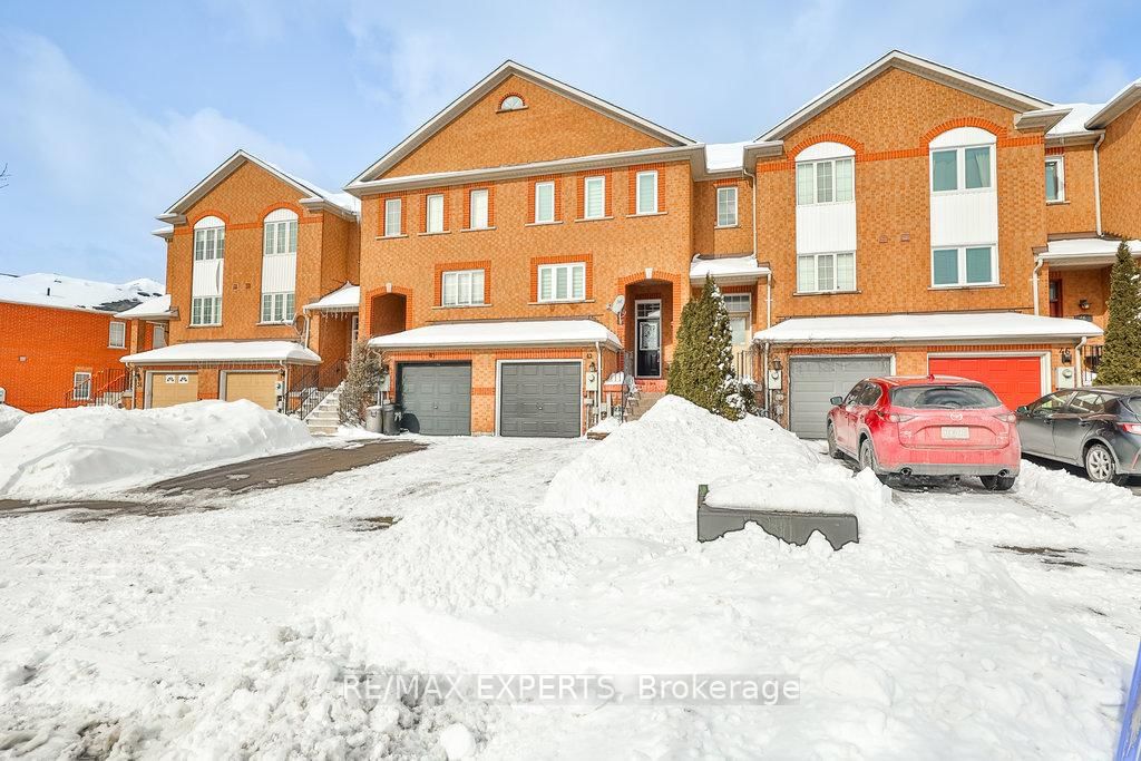 Townhouse for sale at 42 Lucena Crescent, Vaughan, Maple, L6A 2W6 - MLS: N11980668