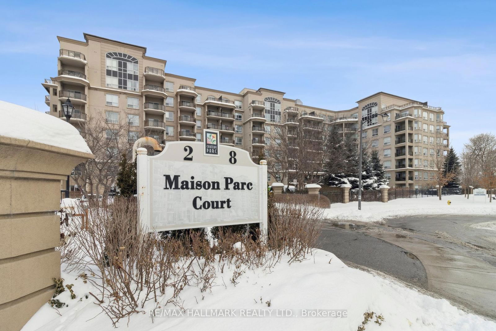 Condo for sale at 713-2 Maison Parc Court, Vaughan, Lakeview Estates, L4J 9K4 - MLS: N11980843