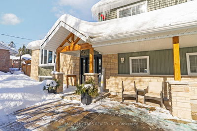 60 Young St, Uxbridge - Uxbridge image-0-2