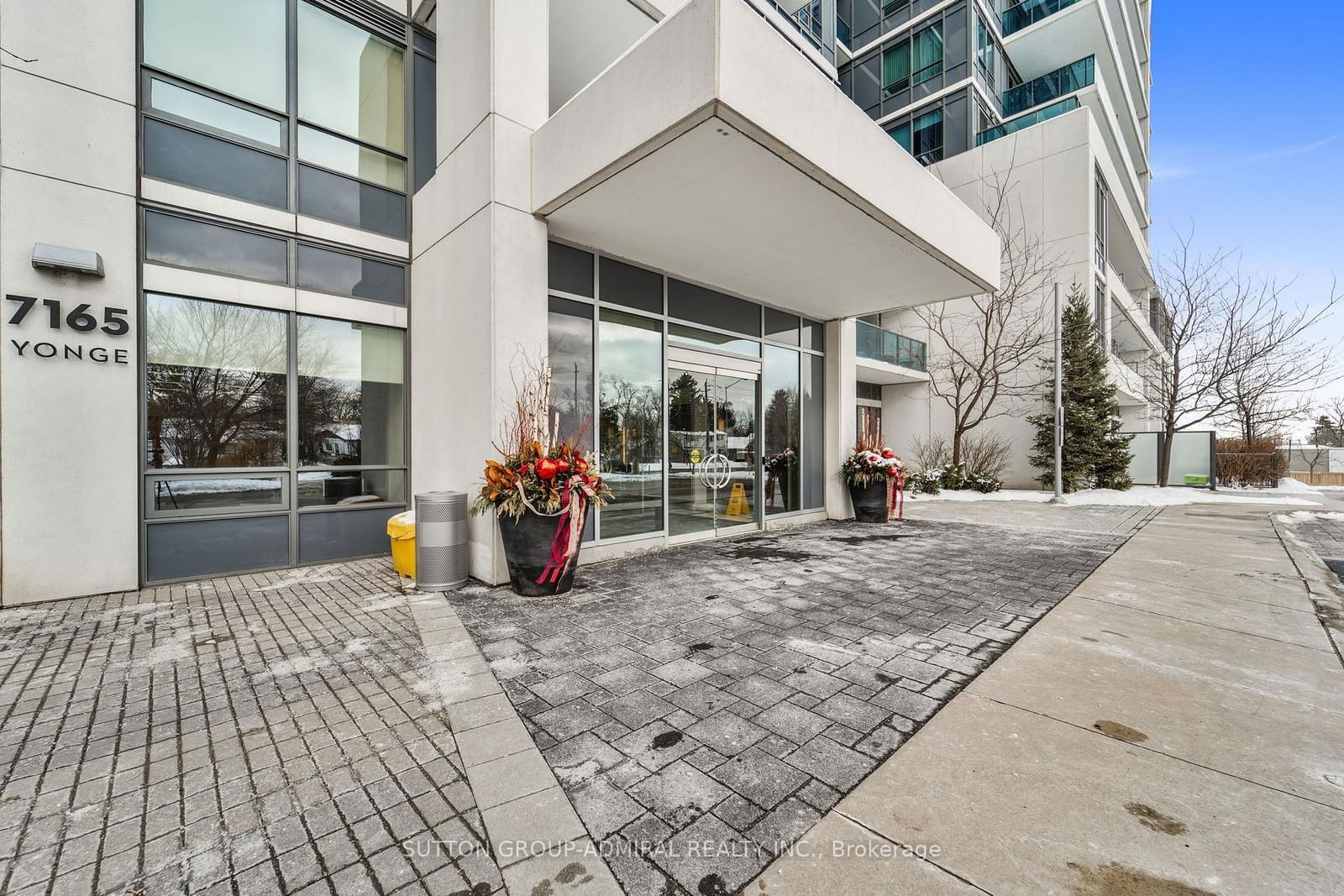 Condo for sale at 1415-7165 Yonge Street, Markham, Grandview, L3T 0C9 - MLS: N11981397