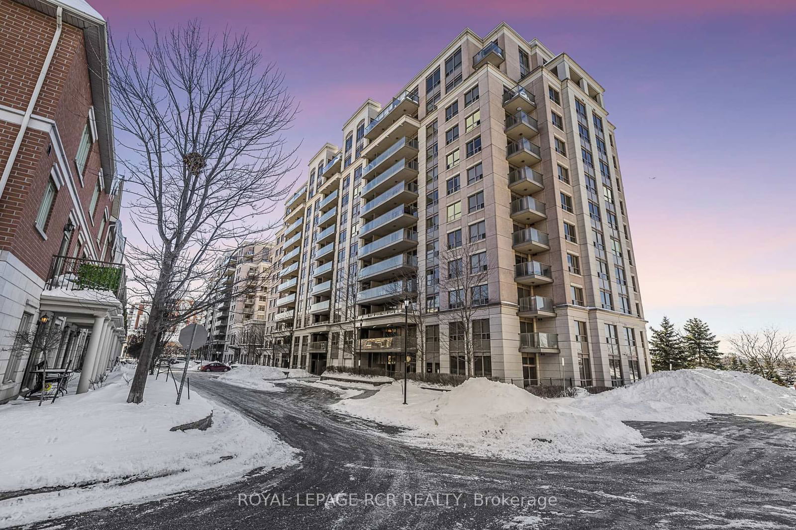 Condo for sale at 515-37 Galleria Pkwy, Markham, Commerce Valley, L3T 0A5 - MLS: N11981492