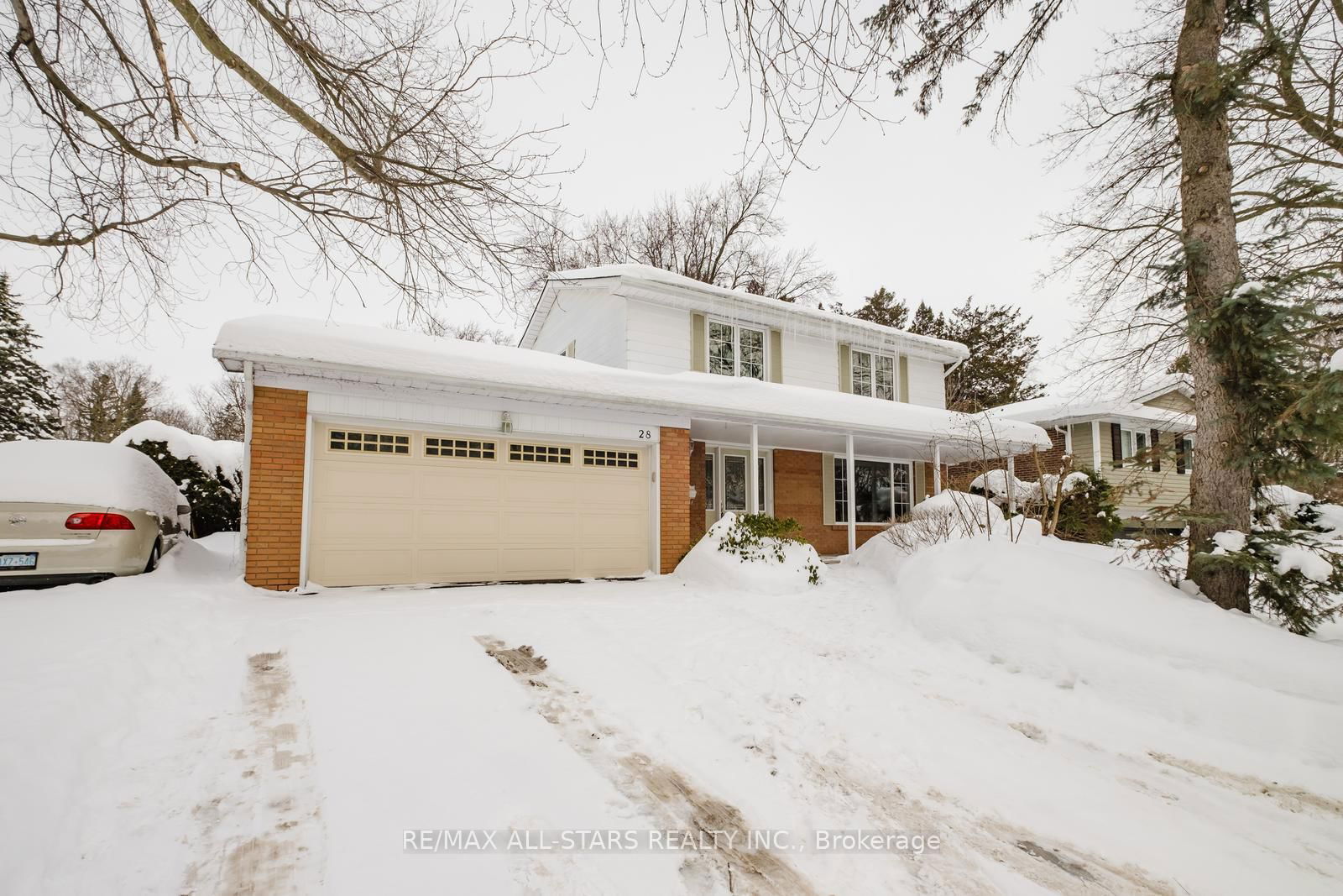 Building at 28 Christman Court, Markham, Markham Village