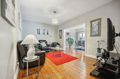 31 Weir St, Bradford West Gwillimbury - Bradford image-0-4