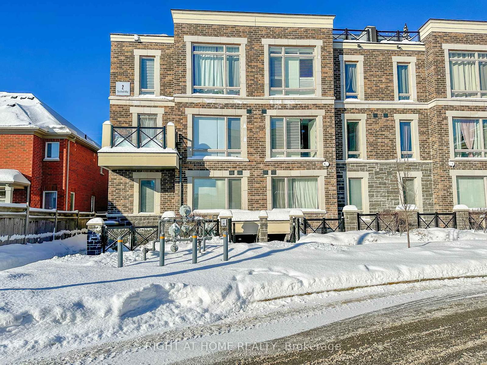 Townhouse for lease at 105-2 Dunsheath Way, Markham, Cornell, L6B 1N3 - MLS: N11981899