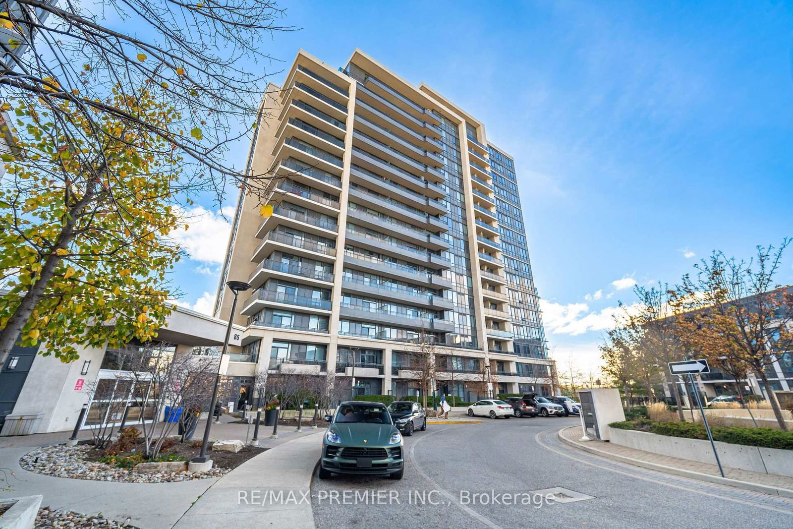 Condo sold at 108-85 North Park Road, Vaughan, Beverley Glen, L4J 0H9 - MLS: N11981962