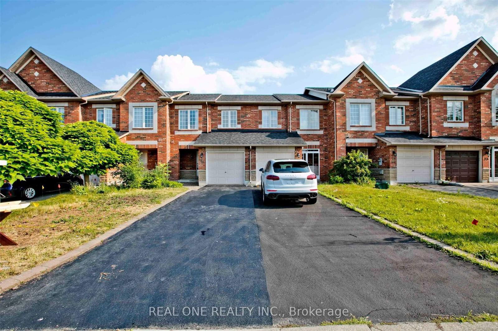 Building at 39 Silver Stream Avenue, Richmond Hill, Rouge Woods