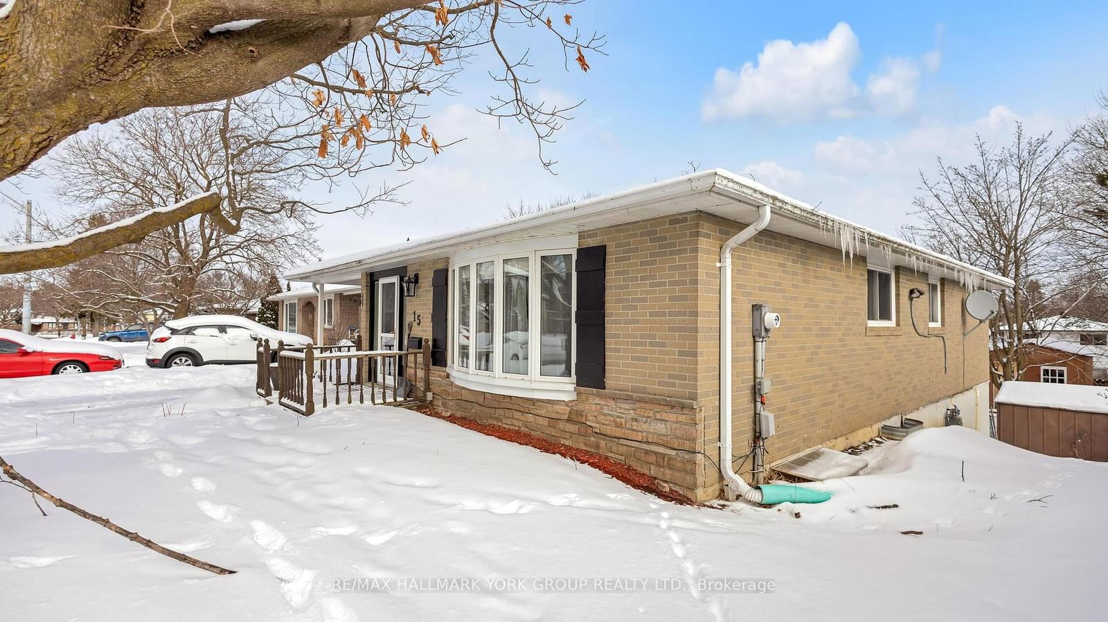 Detached House for lease at Basement-15 Banff Drive, Aurora, Aurora Heights, L4G 3E3 - MLS: N11982097