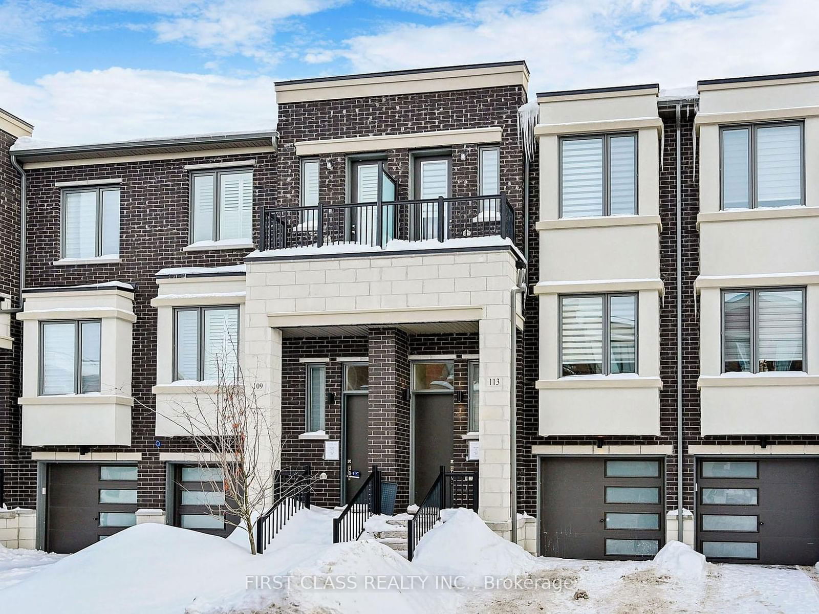 Townhouse for sale at 113 Rattenbury Road, Vaughan, Patterson, L6A 5C6 - MLS: N11982334