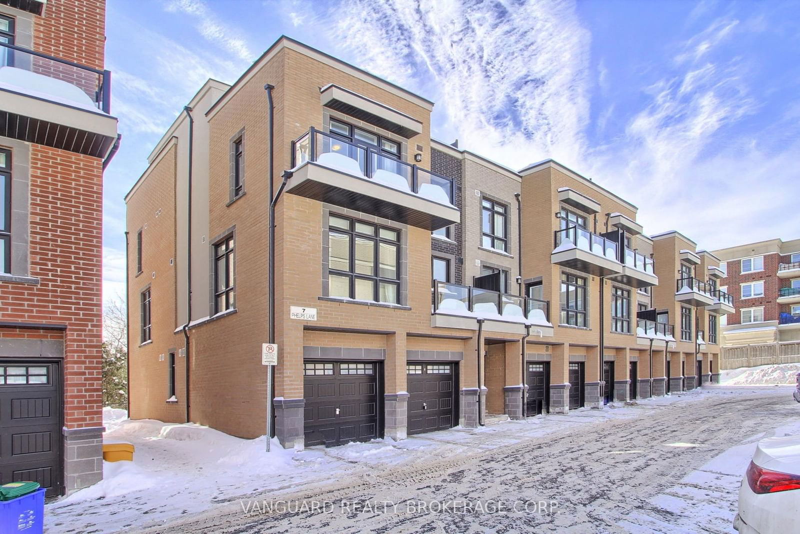 Townhouse for sale at Unit 1-7 Phelps Lane, Richmond Hill, Oak Ridges, L4E 1J4 - MLS: N11982573