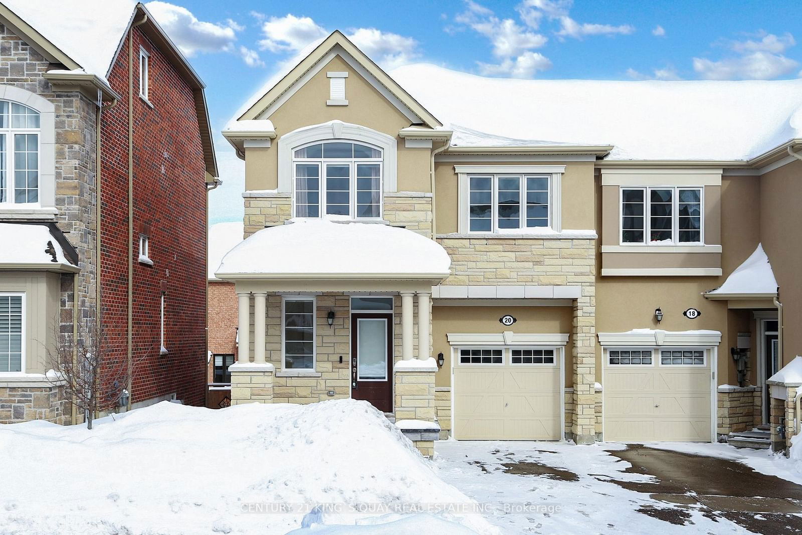 Townhouse for sale at 20 Ness Drive, Richmond Hill, Rural Richmond Hill, L4S 0J9 - MLS: N11982633