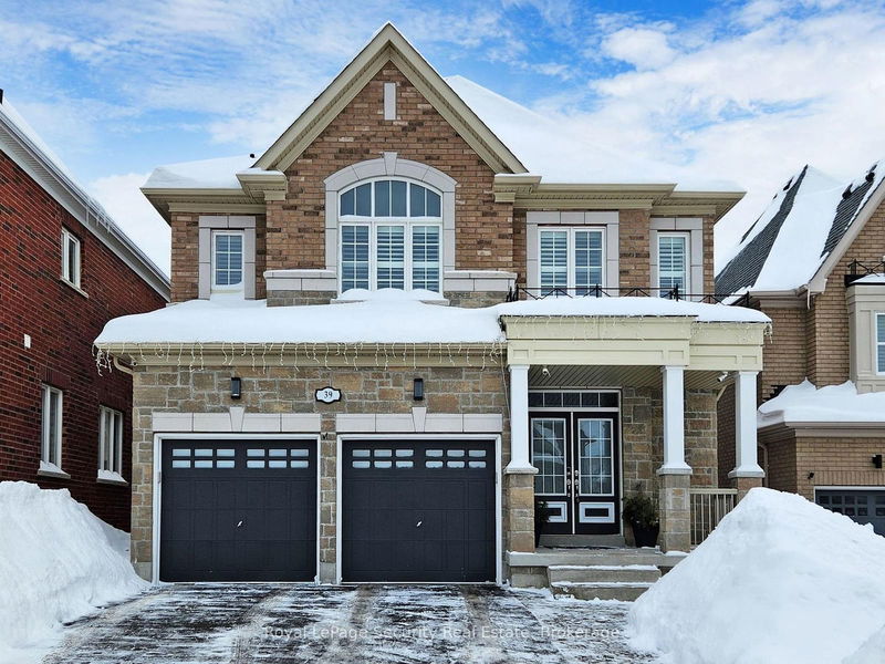 39 Vivian Creek Rd, East Gwillimbury - Mt Albert image-0-0