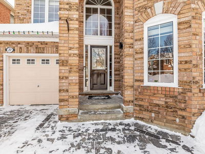 27 Wiltshire Dr, Markham - Berczy image-0-2