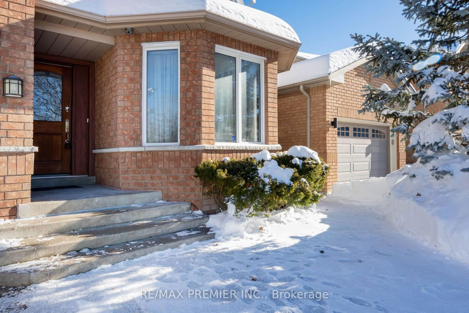 Detached House for sale at 348 Royalpark Way, Vaughan, Elder Mills, L4K 1K4 - MLS: N11983624