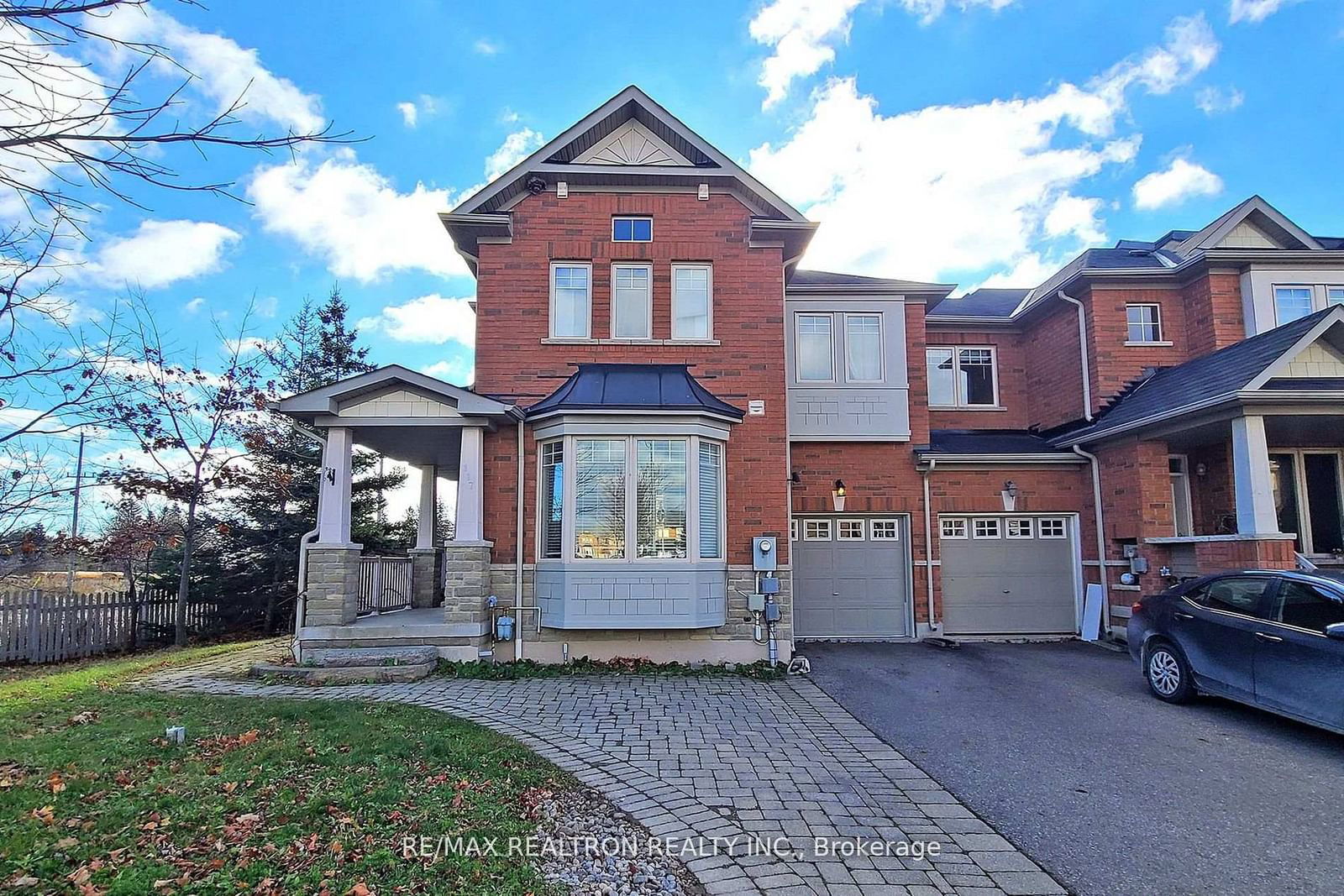 Townhouse for sale at 117 Shirrick Drive, Richmond Hill, Jefferson, L4E 0B7 - MLS: N11983626