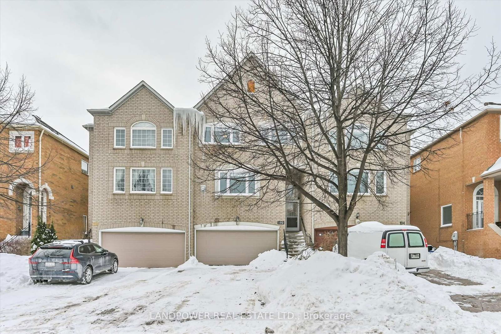 Townhouse for sale at 102 Leitchcroft Crescent, Markham, Commerce Valley, L3T 7T9 - MLS: N11983700