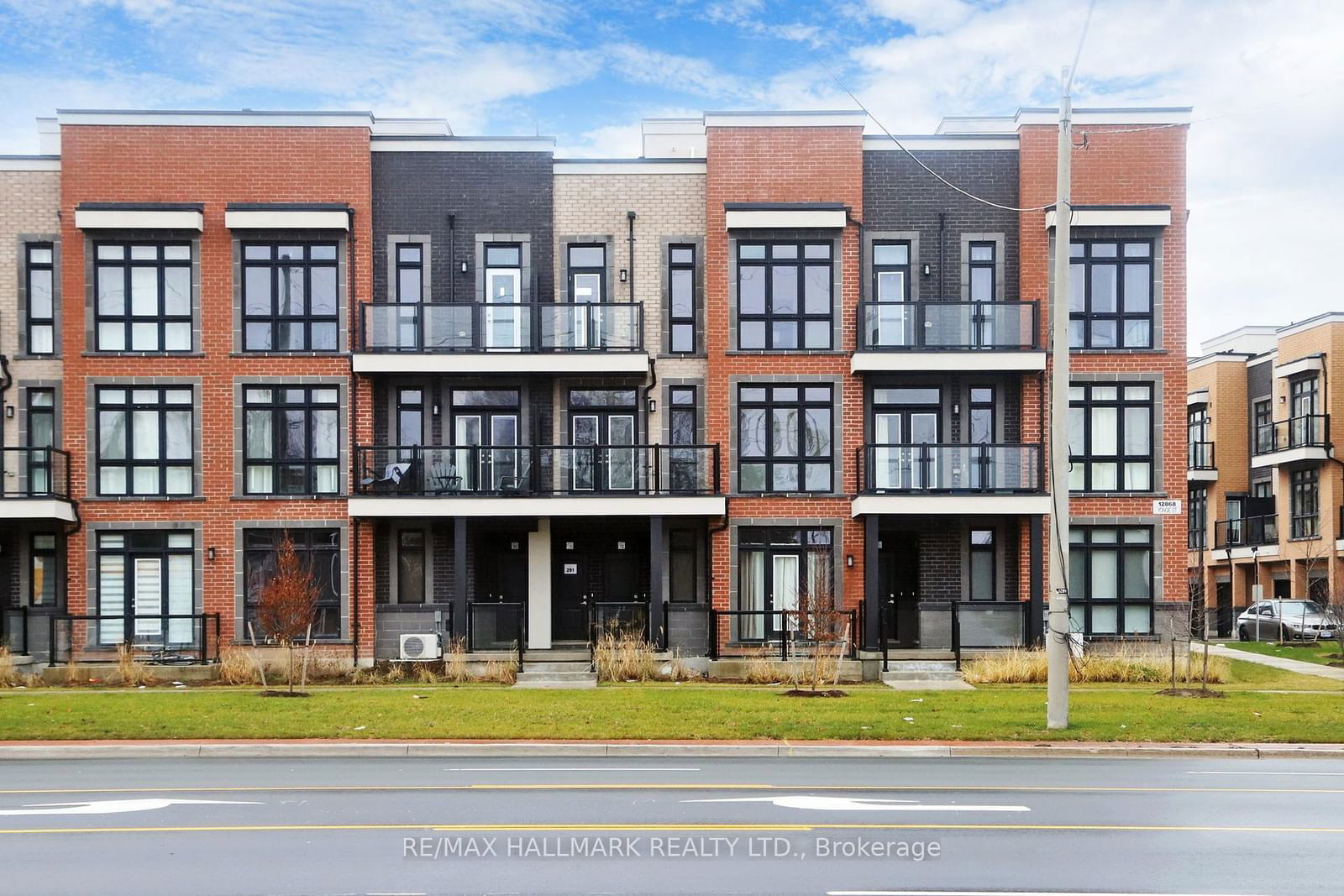 Townhouse for sale at 11-12868 Yonge Street, Richmond Hill, Oak Ridges, L4E 1J4 - MLS: N11983818