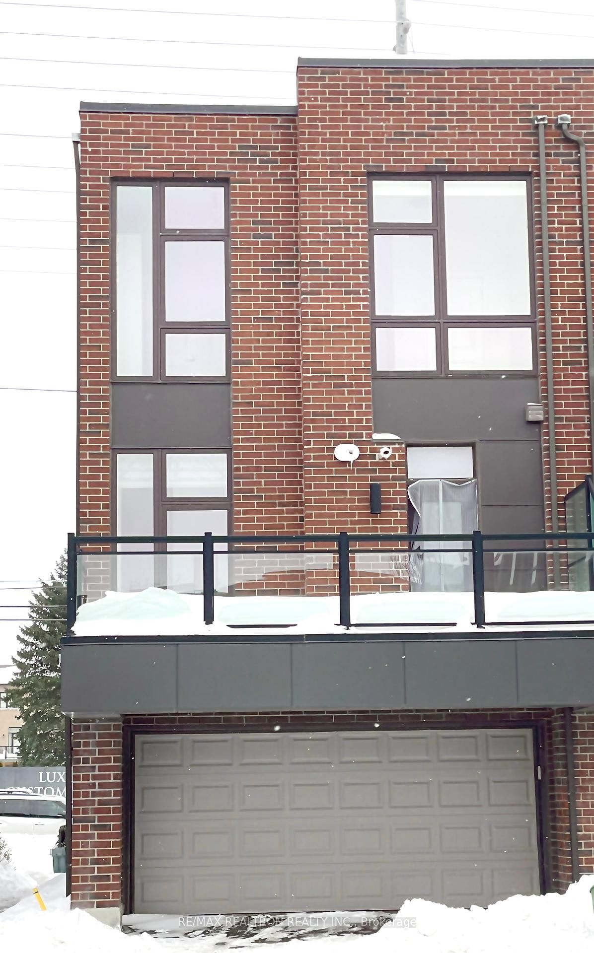 Townhouse for sale at 9124 Bathurst Street, Vaughan, Patterson, L4J 0K1 - MLS: N11983884