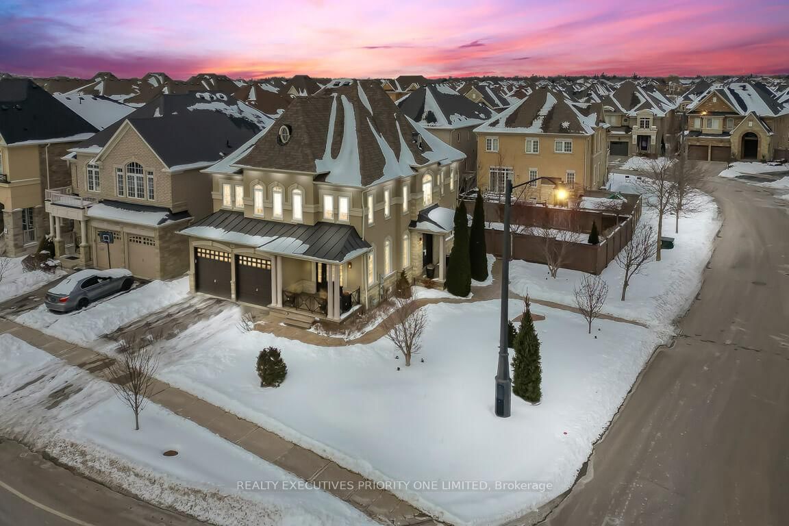 Detached House for sale at 86 Chatfield Drive, Vaughan, Vellore Village, L4H 3L4 - MLS: N11984138