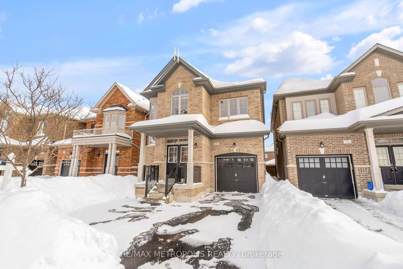 Detached House for sale at 27 Dunedin Drive, Vaughan, Kleinburg, L4H 3Y3 - MLS: N11984456