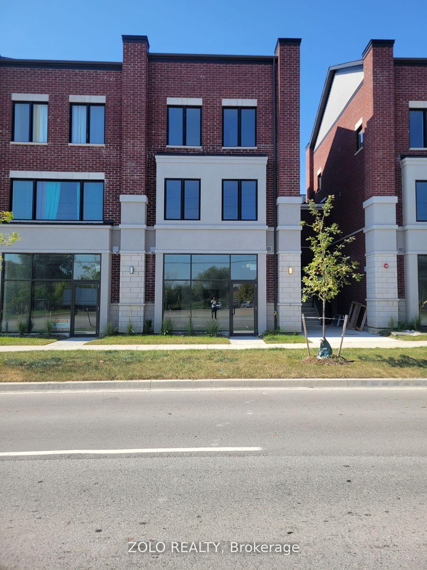 Building at 200 Dissette Street, Bradford West Gwillimbury, Bradford