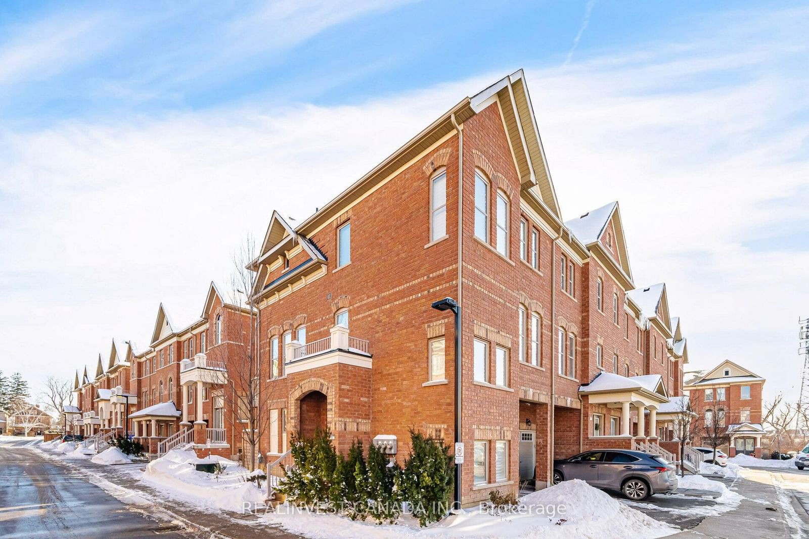 Townhouse leased at 42 City Park Circle, Vaughan, West Woodbridge, L4L 0H2 - MLS: N11984986