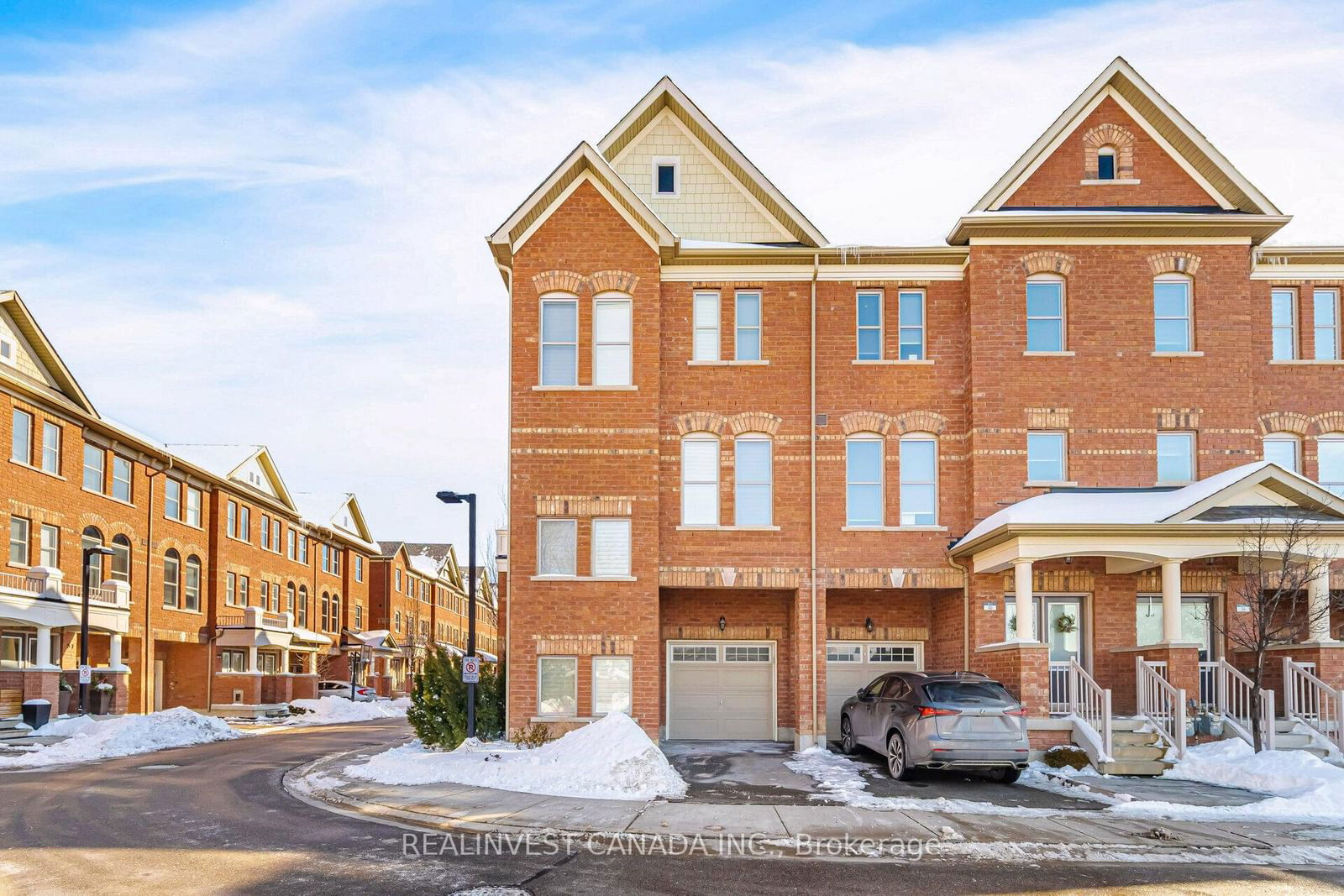 Townhouse leased at 42 City Park Circle, Vaughan, West Woodbridge, L4L 0H2 - MLS: N11984986