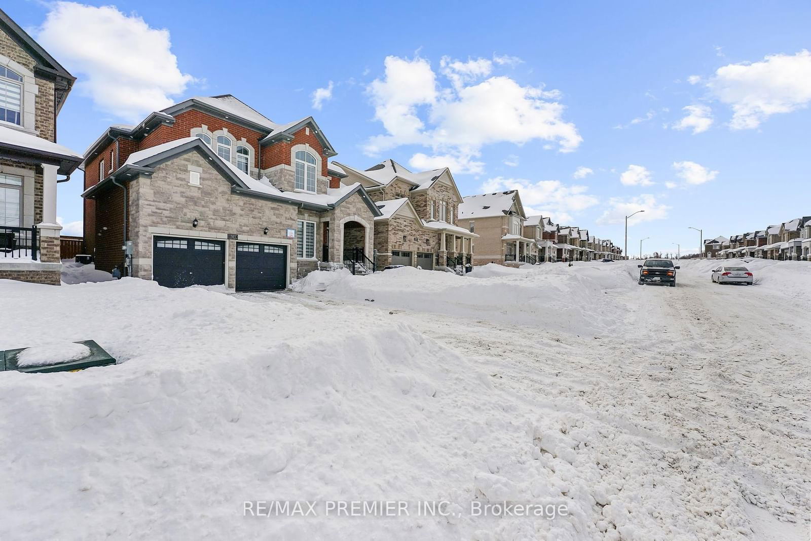 Detached House for sale at 1303 Broderick Street, Innisfil, Rural Innisfil, L9S 0P5 - MLS: N11985296