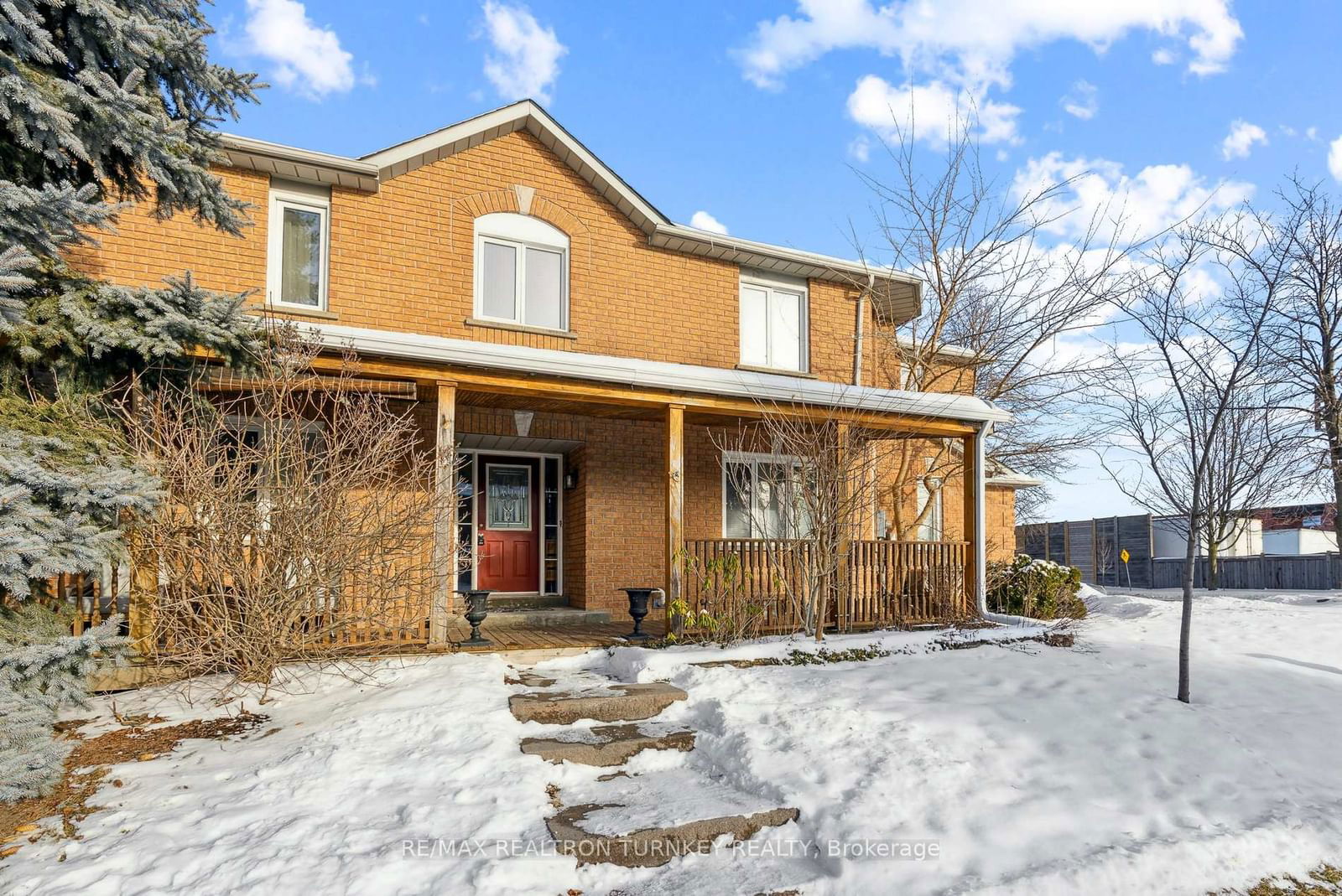 Semi-Detached House for sale at 551 Carberry Street, Newmarket, Stonehaven-Wyndham, L3X 2A7 - MLS: N11985581