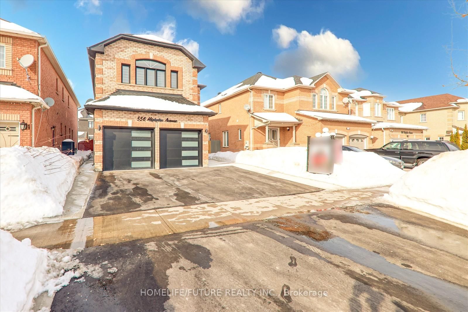 Detached House for sale at 556 Highglen Avenue, Markham, Middlefield, L3S 4N3 - MLS: N11986496