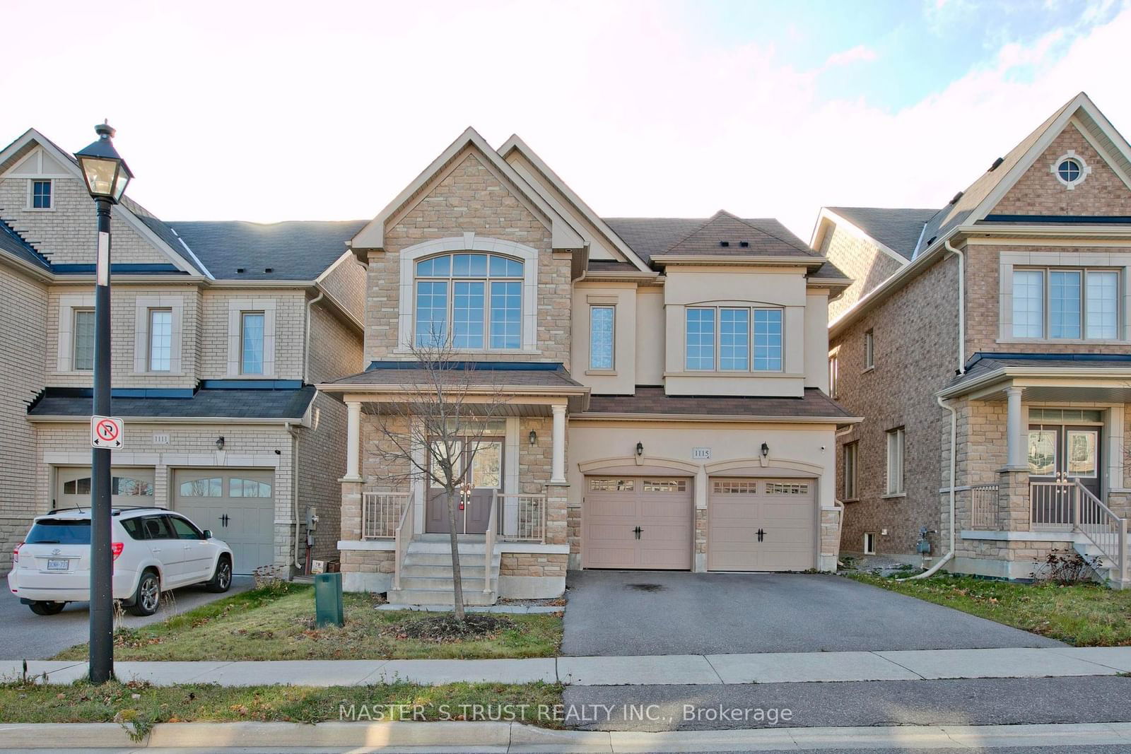 Detached House for sale at 1115 Grainger Trail, Newmarket, Stonehaven-Wyndham, L3X 0G7 - MLS: N11986627