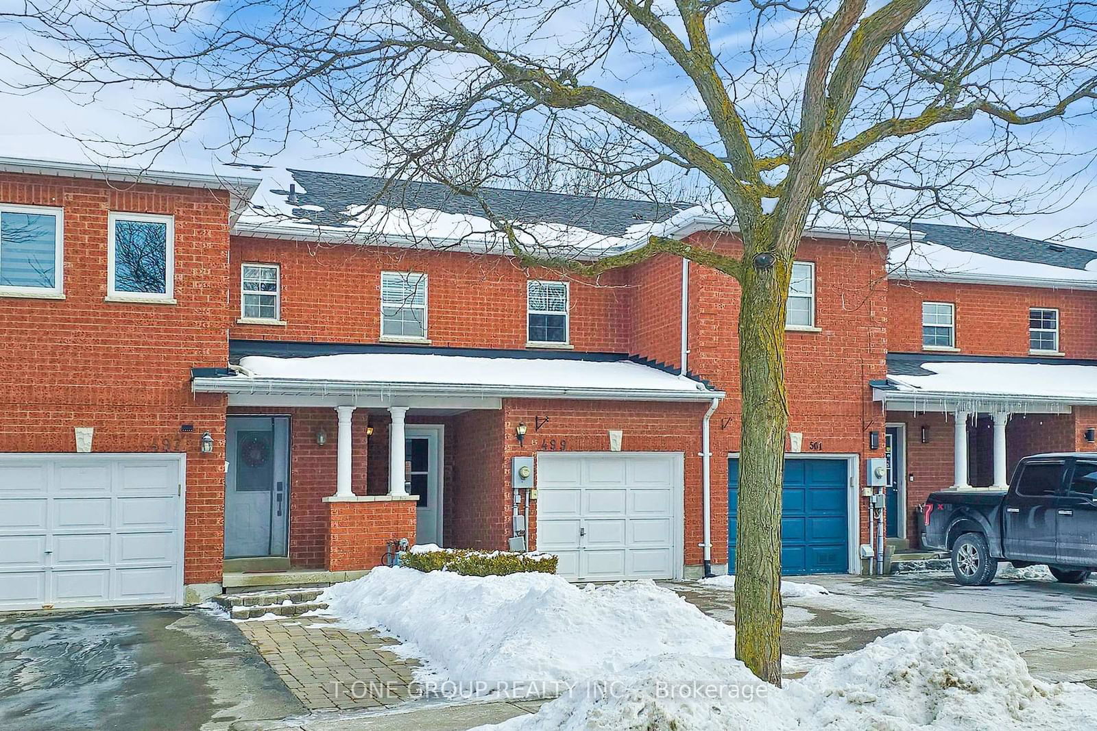 Townhouse for sale at 499 Ainsworth Drive, Newmarket, Gorham-College Manor, L3Y 8R6 - MLS: N11987665