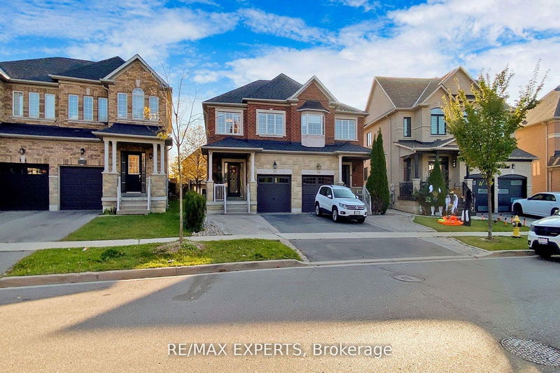 home for sale on 21 Twin Hills Crescent