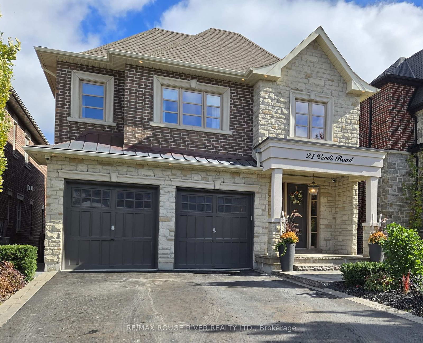 Detached House for sale at 21 Verdi Road, Richmond Hill, Oak Ridges, L4E 4P9 - MLS: N11988060