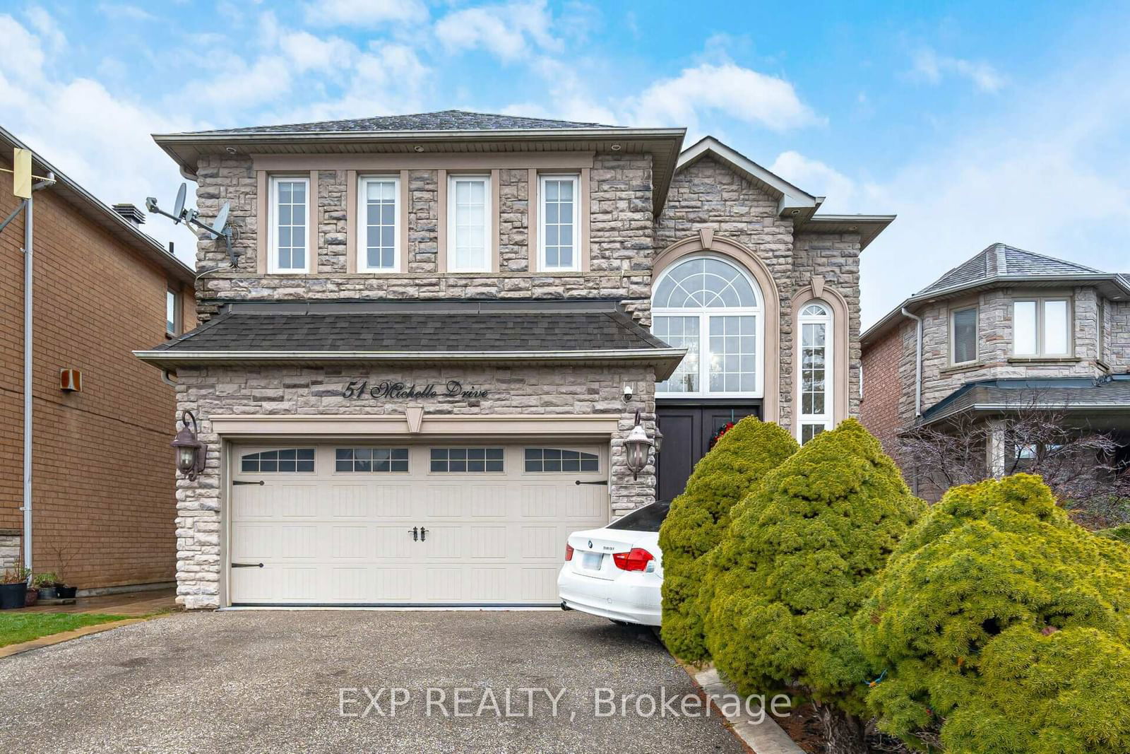 Detached House for sale at 51 Michelle Drive, Vaughan, East Woodbridge, L4L 9B8 - MLS: N11988144