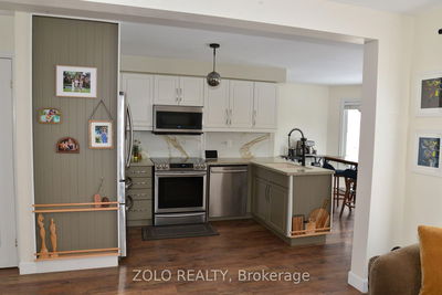 Unit Upper — 32 Amberview Dr, Georgina - Keswick South image-0-4