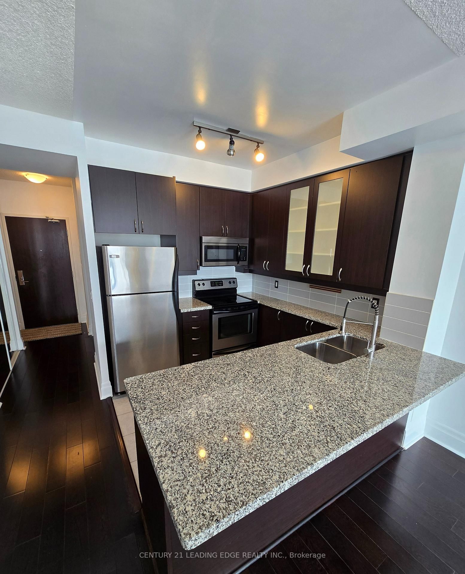 Condo leased at 407-1 Upper Duke Crescent, Markham, Unionville, L6G 0B6 - MLS: N11988532