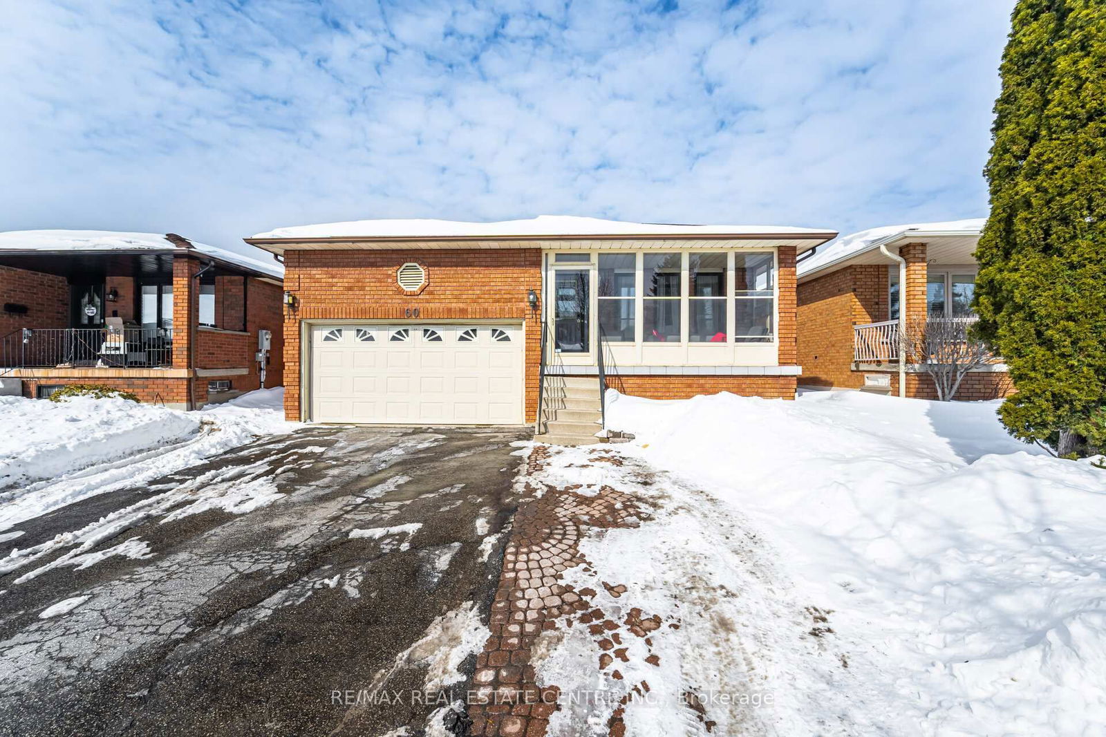 Detached House for sale at 60 Marieta Street, Vaughan, East Woodbridge, L4L 7T1 - MLS: N11988546