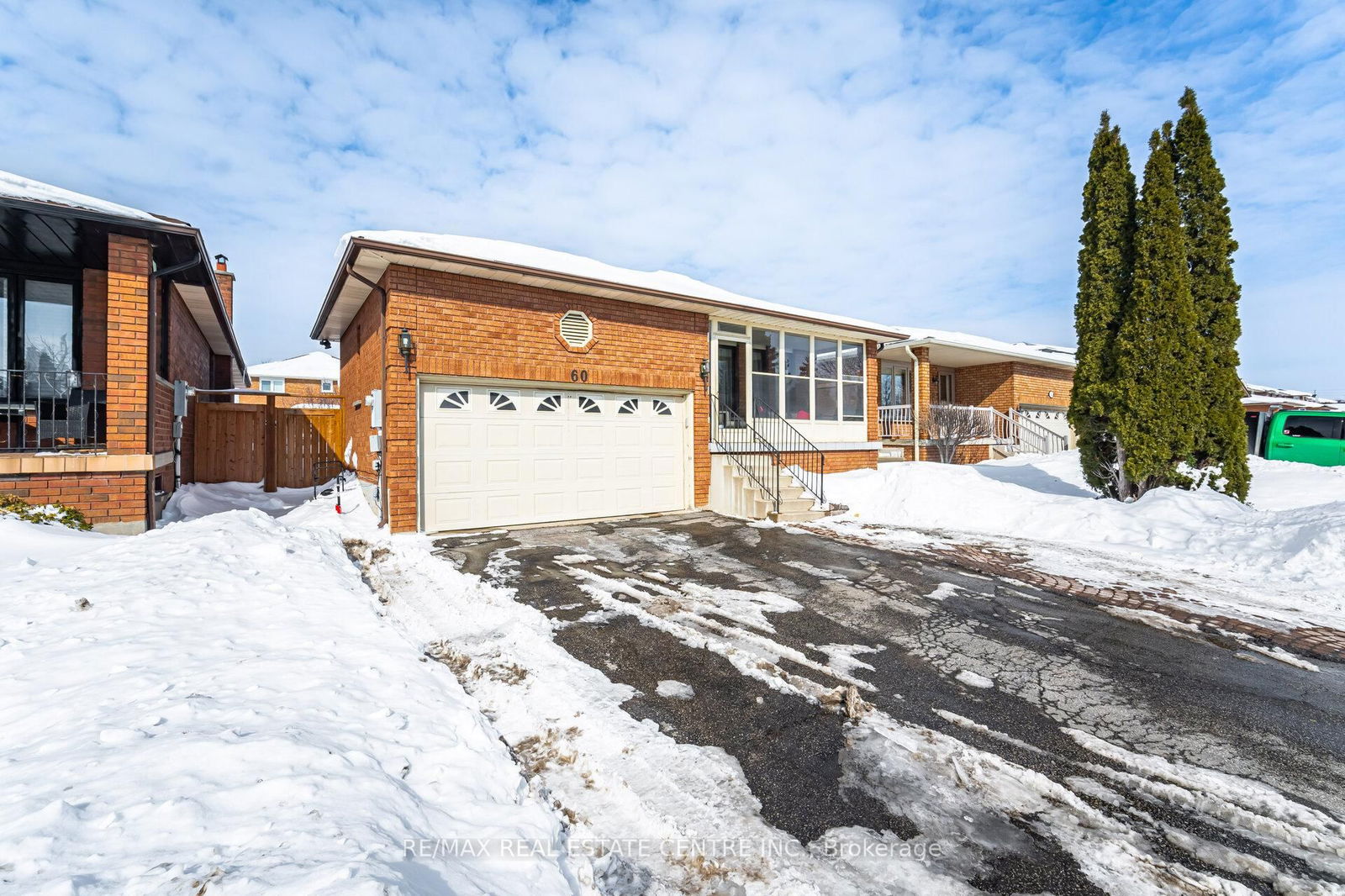 Detached House for sale at 60 Marieta Street, Vaughan, East Woodbridge, L4L 7T1 - MLS: N11988546